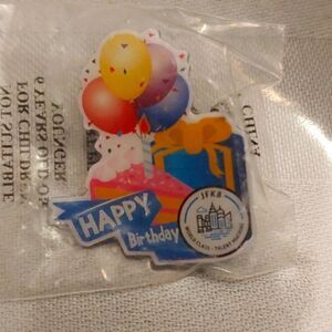 Amazon JFK8 Happy Birthday Peccy Pin